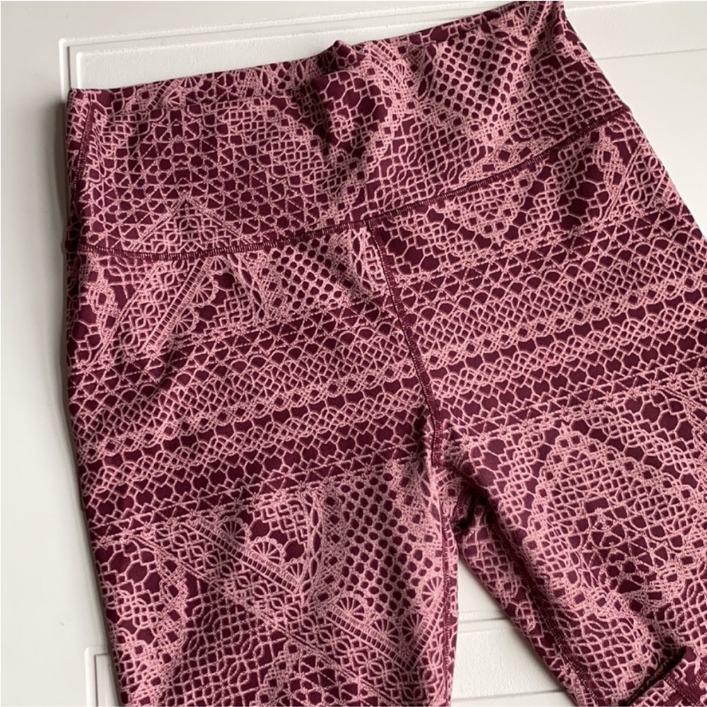 Fabletics Powerhold High Rise Legging Size Medium - Picture 4 of 7